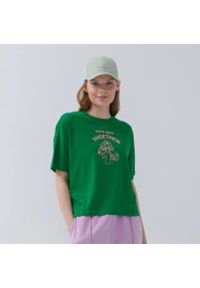 House - Koszulka z nadrukiem Muchomory - Zielony. Kolor: zielony. Wzór: nadruk