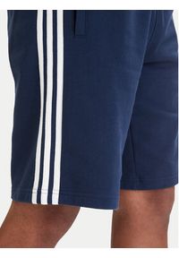Adidas - adidas Szorty sportowe 3-Stripes KE3565 Granatowy Regular Fit. Kolor: niebieski. Materiał: bawełna. Styl: sportowy #5