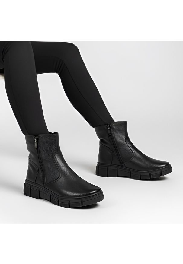 Czarne Botki Wasak Skórzane Buty Damskie Zapinane Na Suwak. Zapięcie: zamek. Kolor: czarny. Materiał: skóra. Wzór: grochy. Styl: elegancki, klasyczny