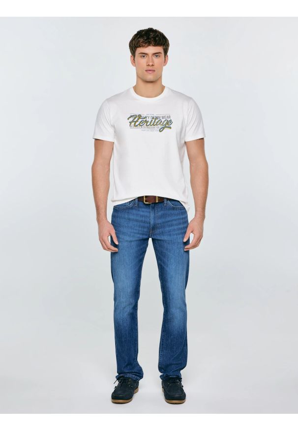 Big-Star - Koszulka męska z nadrukiem biała Keren 100. Okazja: na co dzień. Kolor: biały. Materiał: materiał, dzianina, bawełna, jeans. Wzór: nadruk. Styl: klasyczny, casual, sportowy