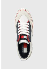 Tommy Jeans sneakersy skórzane kolor biały. Nosek buta: okrągły. Zapięcie: sznurówki. Kolor: biały. Materiał: skóra