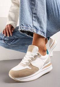 Renee - Ciemnobeżowe Sneakersy na Ozdobnej Platformie Anarinna. Kolor: beżowy. Obcas: na platformie #1