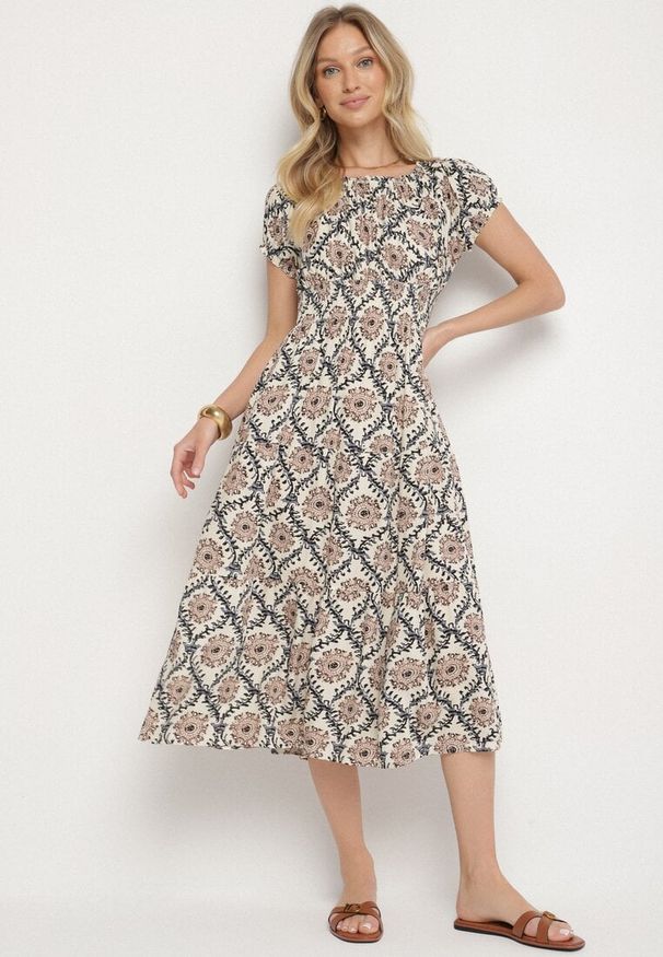 Born2be - Beżowo-Niebieska Sukienka z Bawełną i Bufiastymi Rękawami Revilee. Okazja: na spacer, na co dzień. Kolor: beżowy. Materiał: bawełna. Wzór: aplikacja. Styl: casual, elegancki