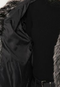 Born2be - Szara Futrzana Kurtka z Nieodpinanym Kapturem Lanellea. Okazja: na co dzień. Kolor: szary. Materiał: futro. Styl: casual, elegancki #3