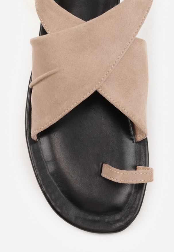 Born2be - Ciemnobeżowe Sandały Vices w Stylu Japonek Naliessa. Okazja: na co dzień, na spacer. Zapięcie: sprzączka. Kolor: beżowy. Styl: elegancki, casual