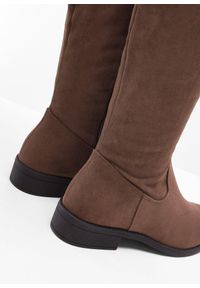bonprix - Kozaki. Zapięcie: zamek. Kolor: brązowy. Obcas: na obcasie. Wysokość obcasa: średni #2