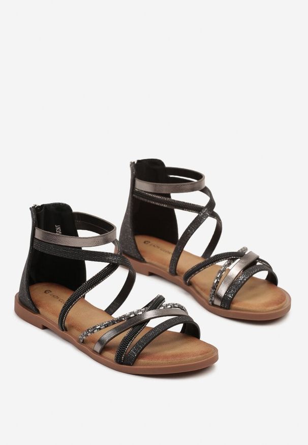 Born2be - Czarne Sandały z Przeplatanymi Paskami z Cyrkoniami Zapinane na Suwak Zeleina. Okazja: na co dzień. Zapięcie: pasek. Kolor: czarny. Materiał: jeans. Wzór: paski. Styl: klasyczny, casual, elegancki