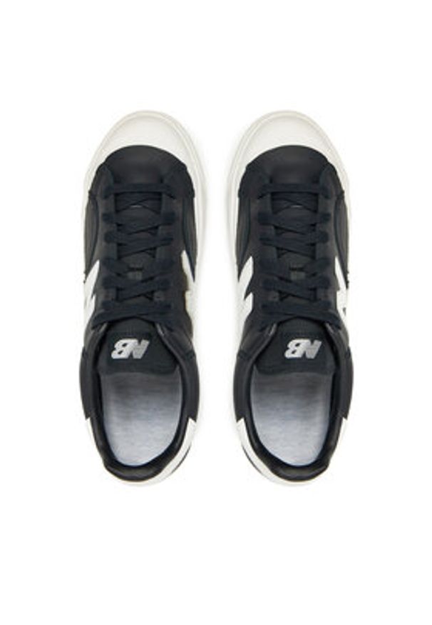 New Balance Trampki BB100LBK Czarny. Kolor: czarny. Materiał: skóra