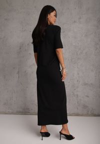 Renee - Czarna Marszczona Sukienka z Bawełny o T-shirtowym Kroju z Poduszkami Pelasea. Okazja: na co dzień. Kolor: czarny. Materiał: bawełna. Typ sukienki: proste, oversize. Styl: casual #2