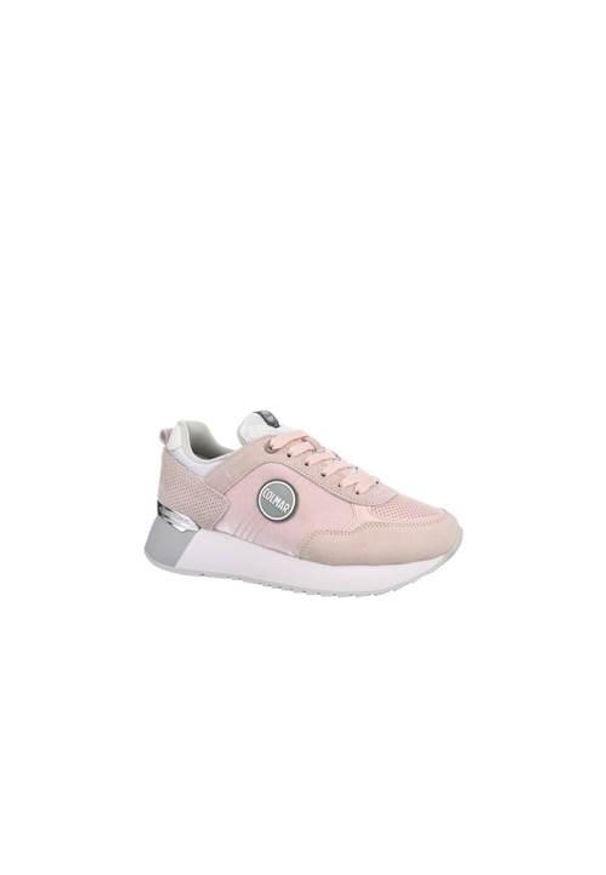 Buty do chodzenia damskie Colmar Travis Authentic. Zapięcie: sznurówki. Kolor: różowy. Materiał: guma, zamsz, materiał, syntetyk. Szerokość cholewki: normalna. Sport: turystyka piesza