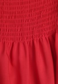 Renee - Czerwona Sukienka z Bawełny Hiszpanka Tolarelle. Okazja: na co dzień. Typ kołnierza: dekolt hiszpanka. Kolor: czerwony. Materiał: bawełna. Styl: elegancki, klasyczny, casual #6