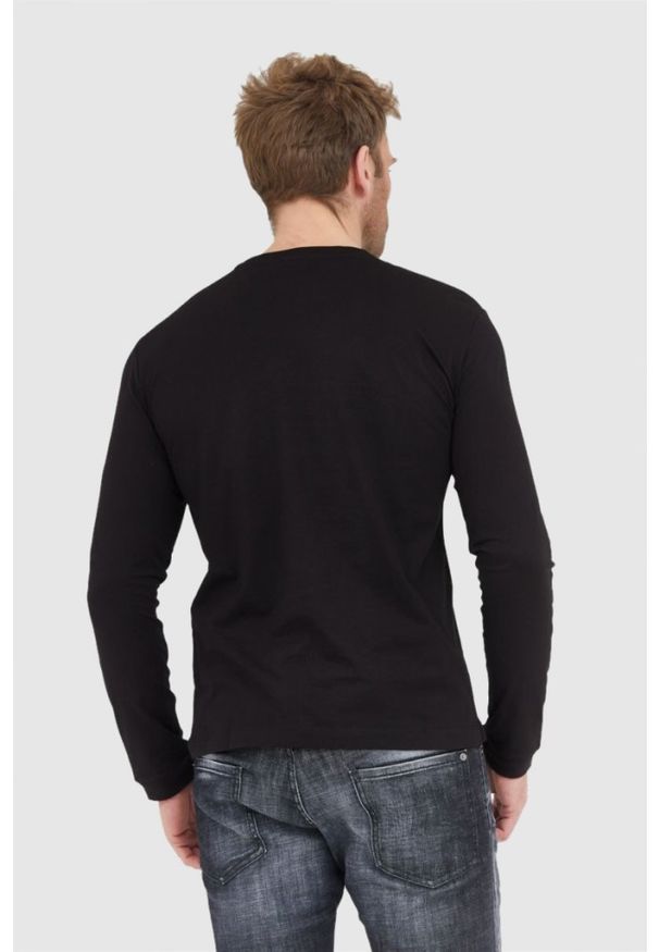 EA7 Emporio Armani - EA7 Czarny męski longsleeve z aplikacją z logo, Rozmiar XXL. Kolor: czarny. Długość rękawa: długi rękaw. Wzór: aplikacja