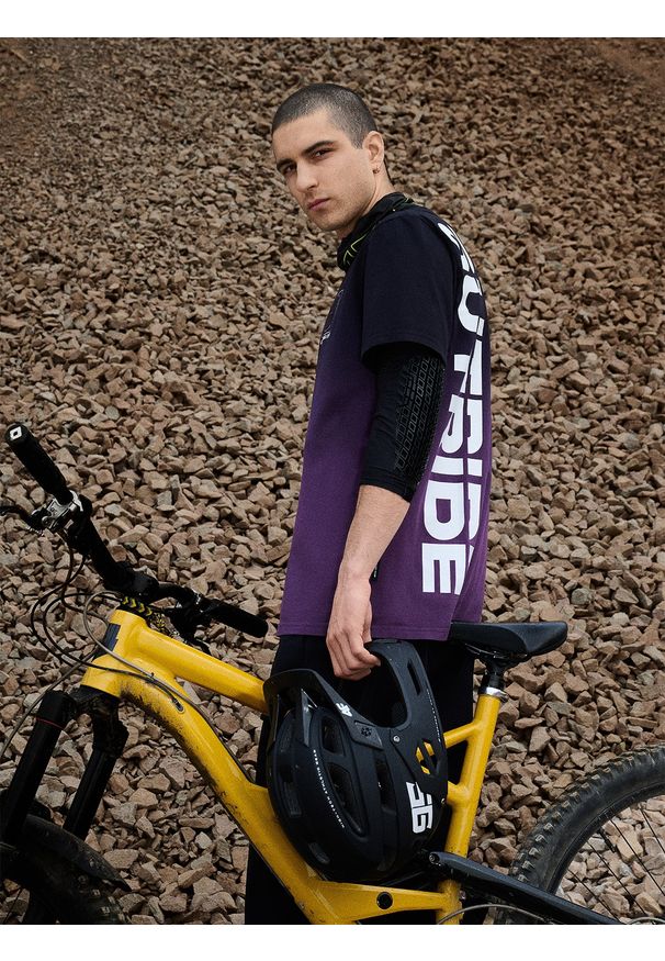 4f - 4F T-shirt relaxed z nadrukiem męski - czarny L. Okazja: na co dzień. Kolor: czarny. Materiał: materiał, bawełna, dzianina. Wzór: nadruk. Styl: casual