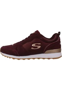skechers - Buty do chodzenia damskie Skechers OG 85. Zapięcie: sznurówki. Kolor: czerwony. Materiał: tkanina, materiał, syntetyk. Szerokość cholewki: normalna. Sport: turystyka piesza