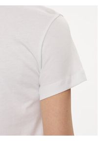 Guess T-Shirt Nyra V4GI01 I3Z14 Biały Regular Fit. Kolor: biały. Materiał: bawełna