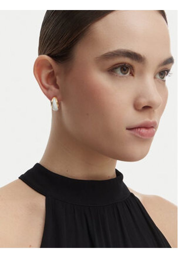 Guess Kolczyki JUBE06 153JW Złoty. Materiał: ze stali, ze stali nierdzewnej. Kolor: złoty