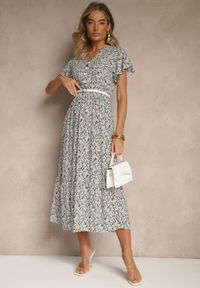 Renee - Biała Rozkloszowana Kwiatowa Sukienka z Bawełny Ozdobiona Guzikami Izirella. Okazja: na co dzień. Kolor: biały. Materiał: bawełna. Wzór: kwiaty, aplikacja. Sezon: lato. Typ sukienki: proste. Styl: casual #3