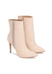 Kazar - Beżowe botki damskie. Kolor: beżowy. Materiał: nubuk. Wzór: aplikacja. Styl: elegancki, wizytowy #6
