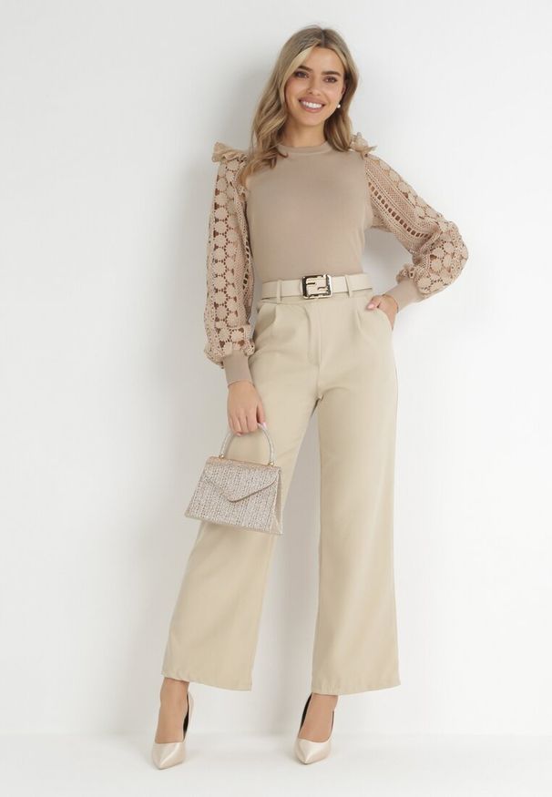 Born2be - Beżowy Sweter Elastyczny z Ażurowymi Rękawami Maonra. Kolor: beżowy. Materiał: dzianina, tiul, koronka. Wzór: ażurowy