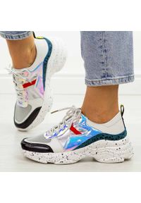 Białe sneakersy damskie T.Sokolski W20-05. Kolor: biały. Materiał: skóra. Obcas: na obcasie. Wysokość obcasa: średni