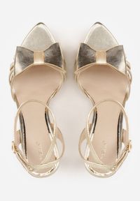 Renee - Złote Sandały na Szpilce VICES Ozdobione z Przodu Kokardką Sparkle. Zapięcie: sprzączka. Kolor: złoty. Materiał: satyna, tiul. Wzór: aplikacja. Obcas: na szpilce #2