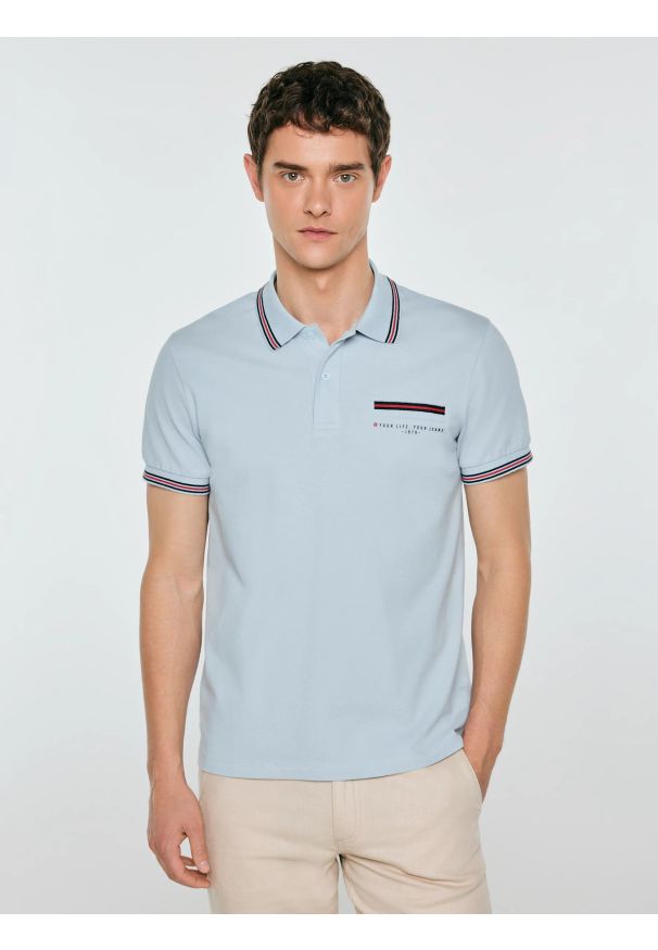 Big-Star - Koszulka męska polo z kontrastowym wykoŅczeniem niebieska Polos 400. Typ kołnierza: polo. Kolor: niebieski. Materiał: dzianina, materiał. Wzór: nadruk. Styl: elegancki, klasyczny, sportowy