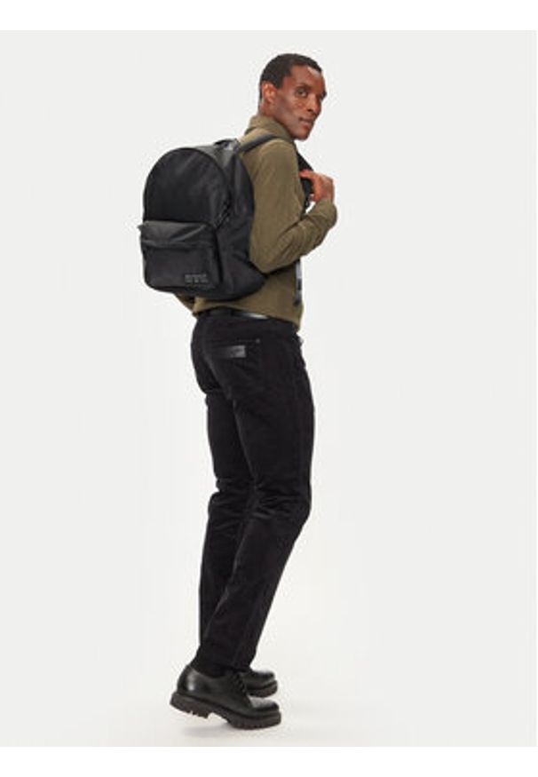 Guess Plecak Z4YZ01 WGD70 Czarny. Kolor: czarny. Materiał: materiał