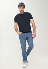 Volcano - Męskie jeansy z prostą nogawką, D-LEON 45. Kolekcja: plus size. Kolor: niebieski. Styl: klasyczny