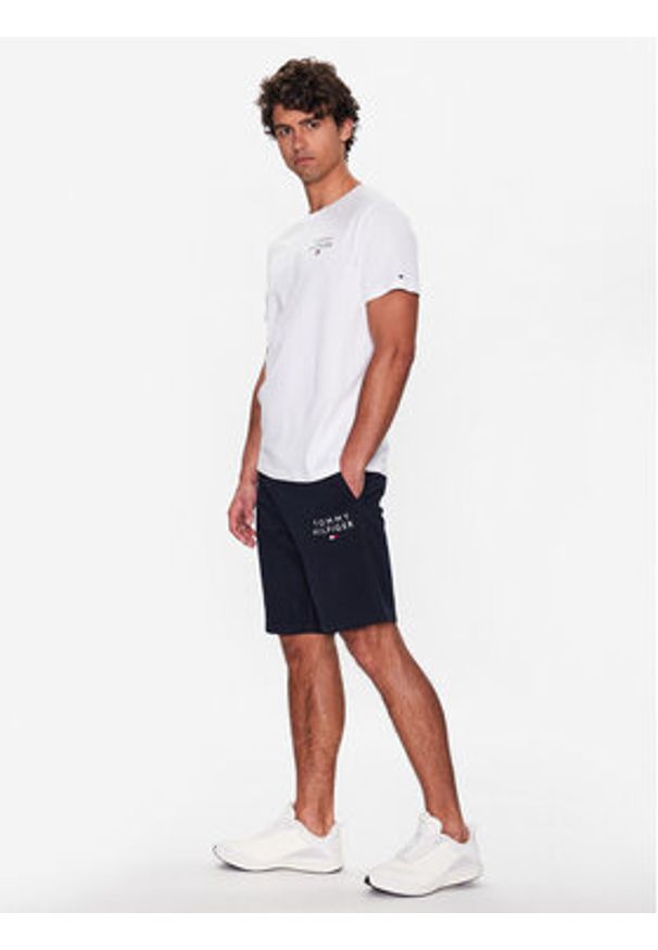 TOMMY HILFIGER - Tommy Hilfiger Szorty sportowe UM0UM02881 Granatowy Regular Fit. Kolor: niebieski. Materiał: syntetyk, bawełna. Styl: sportowy