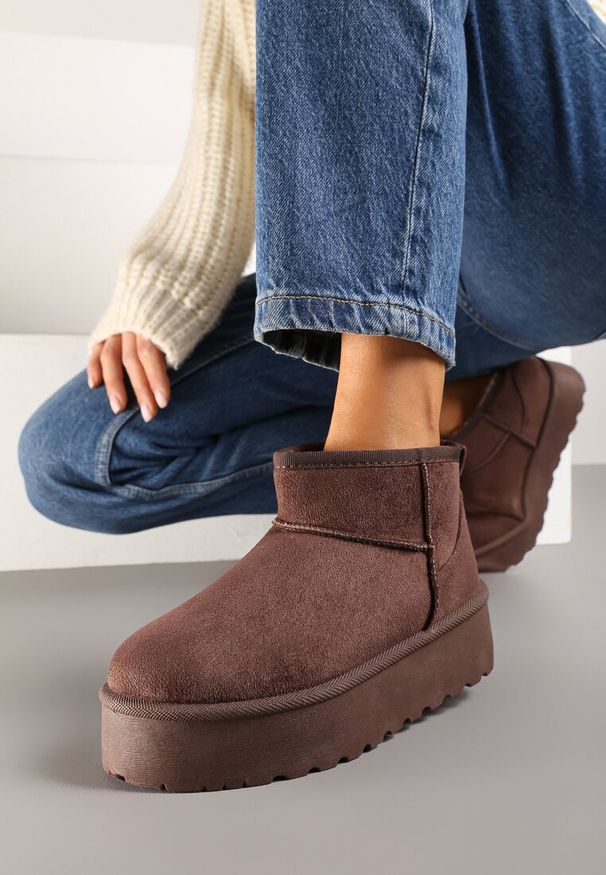 Born2be - Brązowe Niskie Śniegowce Ekozamszowe na Platformie Mocno Ocieplane Reathra. Okazja: na co dzień, na spacer. Kolor: brązowy. Materiał: jeans. Obcas: na platformie. Styl: klasyczny, casual