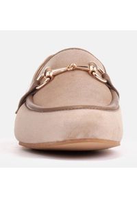 Marco Shoes Mokasyny ze złotą ozdobą beżowy. Kolor: beżowy. Wzór: aplikacja #3