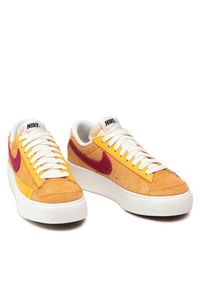 Nike Sneakersy Blazer Low Platform DO6721 700 Brązowy. Kolor: brązowy. Materiał: zamsz, skóra. Obcas: na platformie #3