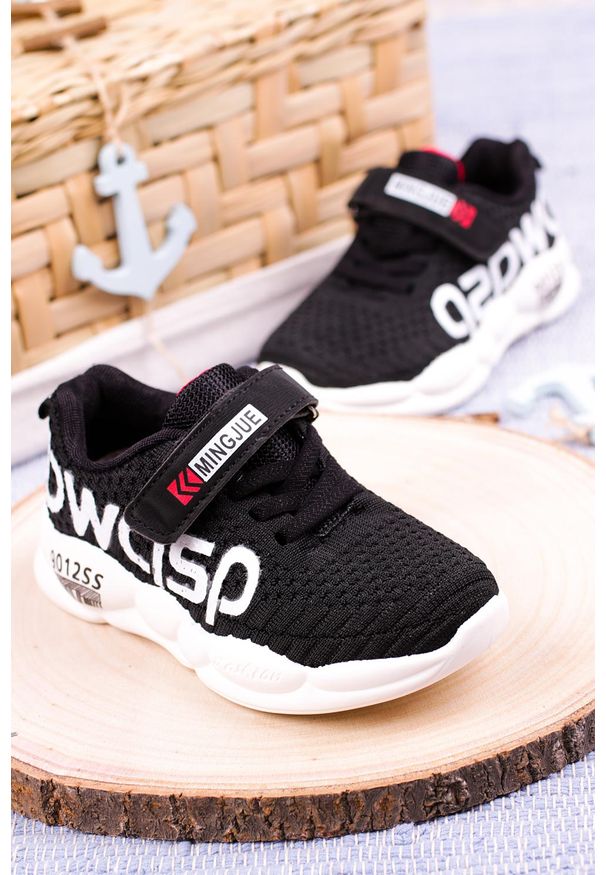 Casu - Czarne buty sportowe na rzep casu 20p16/m. Zapięcie: rzepy. Kolor: czarny