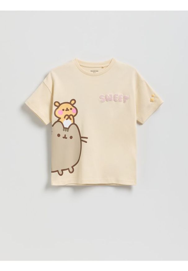 Reserved - T-shirt Pusheen - beżowy. Kolor: beżowy. Materiał: bawełna