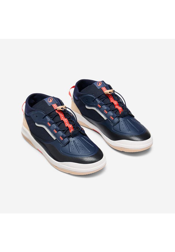 Buty sportowe dla dzieci Decathlon waterproof. Kolor: czerwony, pomarańczowy, niebieski, wielokolorowy, beżowy. Materiał: poliester, kauczuk. Sport: turystyka piesza