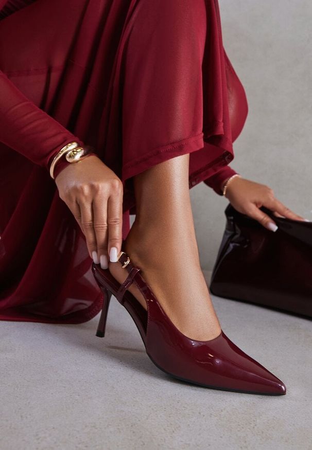 Renee - Bordowe Sandały Lakierowane Vices na Szpilce Slingback Raleira. Okazja: na imprezę, na co dzień, na spacer. Nosek buta: szpiczasty. Zapięcie: sprzączka. Kolor: czerwony. Materiał: lakier. Obcas: na szpilce. Styl: casual, klasyczny. Wysokość obcasa: średni