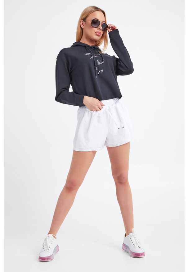 Emporio Armani - BLUZA EMPORIO ARMANI. Okazja: na co dzień. Typ kołnierza: kaptur. Długość: krótkie. Wzór: haft, gładki, aplikacja. Styl: casual, sportowy