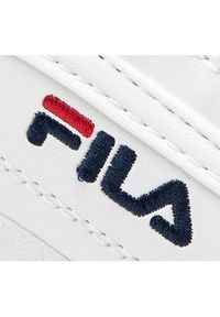 Buty Fila Strada Low W 1010560.1FG białe. Kolor: biały. Materiał: materiał, skóra ekologiczna, syntetyk. Szerokość cholewki: normalna #3