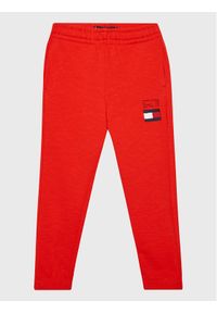 TOMMY HILFIGER - Tommy Hilfiger Spodnie dresowe Flag KB0KB07978 D Czerwony Regular Fit. Kolor: czerwony. Materiał: bawełna #1