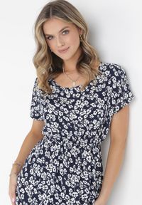 Born2be - Czarna Sukienka z Wiskozy w Kwiaty i Gumką w Pasie Alixeme. Kolor: czarny. Materiał: wiskoza. Wzór: kwiaty. Sezon: lato #5