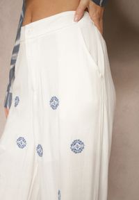 Renee - Białe Spodnie z Wiskozą i Lnem High Waist o Szerokim Kroju z Haftem Wilirna. Okazja: na imprezę, na spacer. Stan: podwyższony. Kolor: biały. Materiał: len, wiskoza. Wzór: haft. Sezon: lato. Styl: elegancki #5