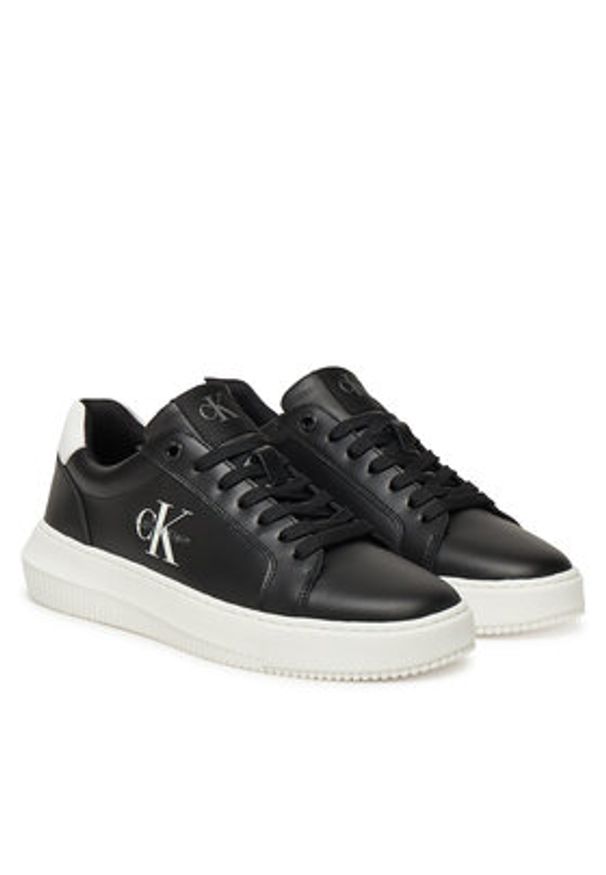 Calvin Klein Jeans Sneakersy YW0YW01872 Czarny. Kolor: czarny. Materiał: skóra