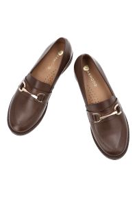 Brązowe Półbuty Armodo Eleganckie Mokasyny Damskie. Okazja: do pracy, na spotkanie biznesowe. Kolor: brązowy. Materiał: skóra, materiał. Wzór: gładki, aplikacja. Obcas: na obcasie. Styl: elegancki. Wysokość obcasa: niski #4