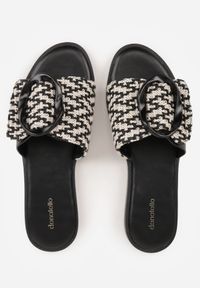 Renee - Czarne Klapki z Plecionką i Geometryczną Klamrą Nemornell. Okazja: na co dzień. Kolor: czarny. Materiał: len. Wzór: geometria. Sezon: lato. Styl: boho, casual, retro #7