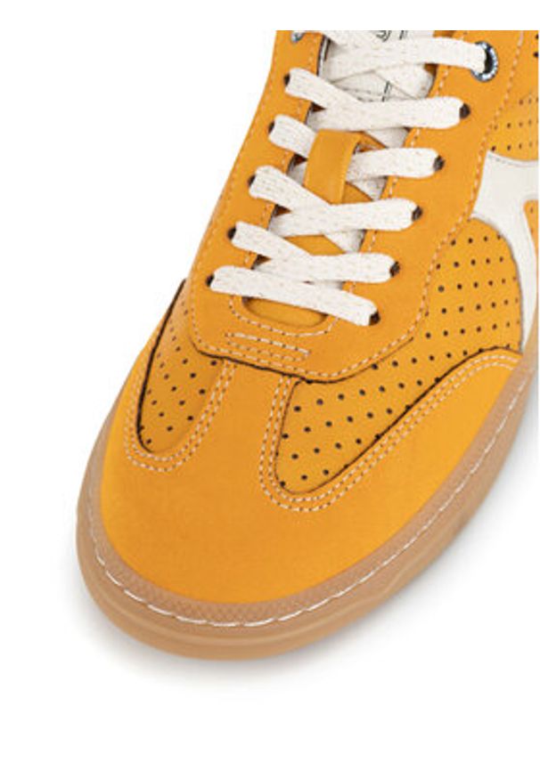 Mustang Sneakersy 1511-302 Pomarańczowy. Kolor: pomarańczowy. Materiał: syntetyk, materiał