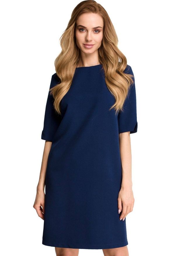 Style - Klasyczna minimalistyczna sukienka. Materiał: elastan. Typ sukienki: proste. Styl: klasyczny
