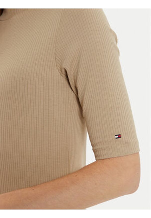 TOMMY HILFIGER - Tommy Hilfiger Sukienka codzienna WW0WW44430 Beżowy Slim Fit. Okazja: na co dzień. Kolor: beżowy. Materiał: wiskoza. Typ sukienki: proste. Styl: casual