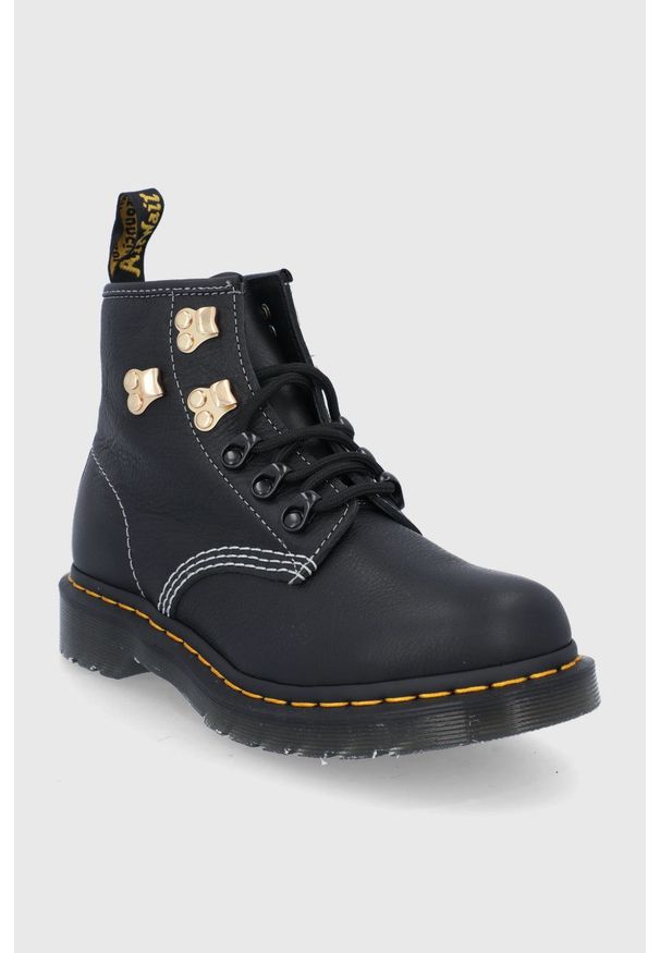 Dr. Martens - Workery skórzane Virginia. Nosek buta: okrągły. Zapięcie: sznurówki. Kolor: czarny. Materiał: skóra