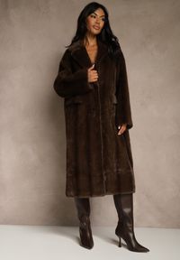 Renee - Brązowy Futrzany Płaszcz Oversize z Kieszeniami z Klapami Zellnessa. Okazja: na co dzień. Kolor: brązowy. Materiał: futro. Styl: casual #5