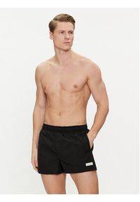 Calvin Klein Swimwear Szorty kąpielowe KM0KM00941 Czarny Regular Fit. Kolor: czarny. Materiał: syntetyk